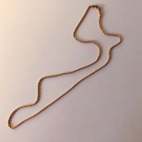 18K Gold Plated Minimalistic Rope Chain Matinee Necklace - Picture 6 of 8